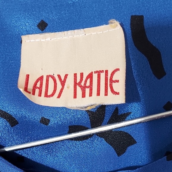 Lady Katie shirt and skirt (InvW089) Vintage Celebration - Picture 8 of 8